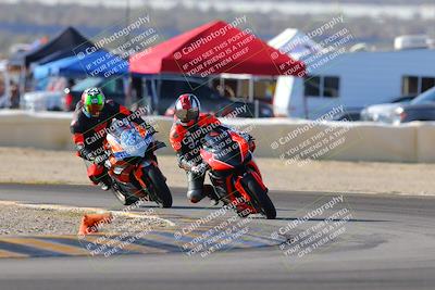 media/Dec-18-2022-SoCal Trackdays (Sun) [[8099a50955]]/Turn 2 (950am)/